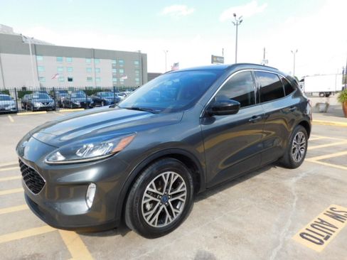 Used 2020 Ford Escape FWD SEL image 4