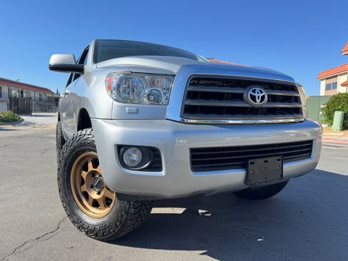 Used 2012 Toyota Sequoia SR5 image 14
