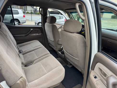 Used 2004 Toyota Sequoia SR5 image 28