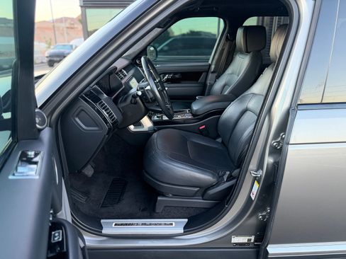 Used 2019 Land Rover Range Rover Supercharged AWD/4WD image 13