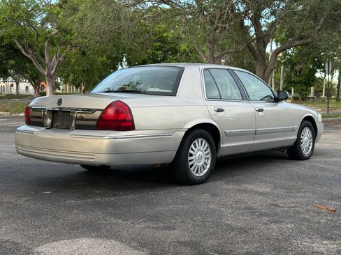Used 2007 Mercury Grand Marquis LS RWD image 9