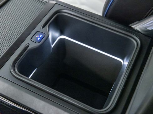 Used 2026 Land Rover Range Rover Long Wheelbase SE image 45