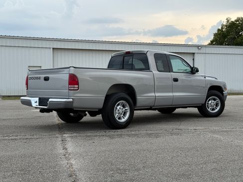 Used 2000 Dodge Dakota Sport RWD image 2