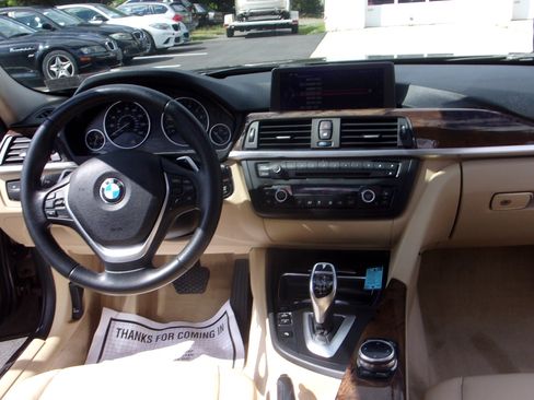 Used 2014 BMW 328i xDrive Wagon AWD/4WD image 30