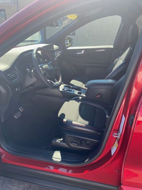 Used 2023 Ford Escape AWD ST-Line Elite Hybrid image 14