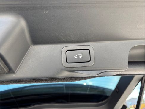 Used 2016 Land Rover Range Rover Sport HSE image 53