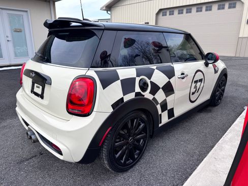 Used 2015 MINI Cooper S image 5