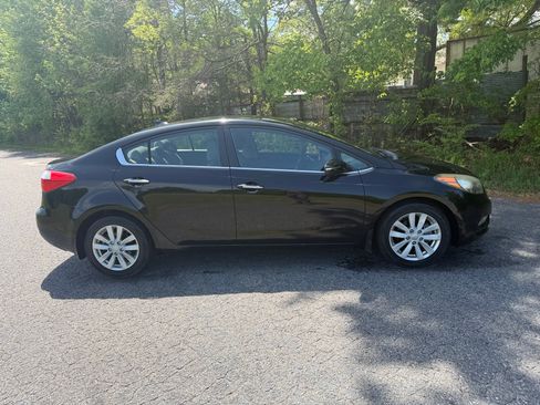 Used 2014 Kia Forte EX image 19