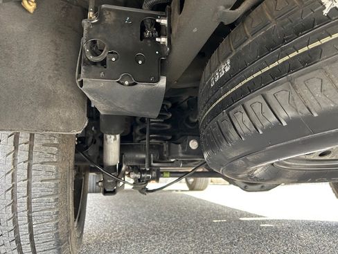 Used 2016 GMC Yukon XL Denali image 26