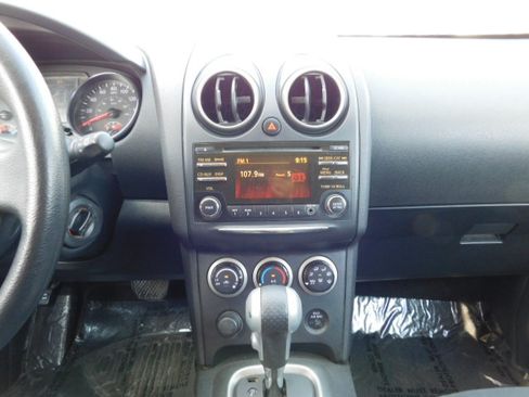 Used 2013 Nissan Rogue SV image 16