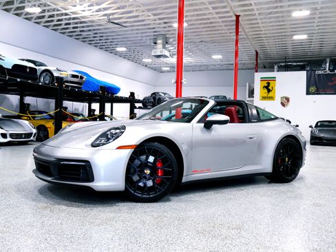 Used 2021 Porsche 911 Targa 4S image 4
