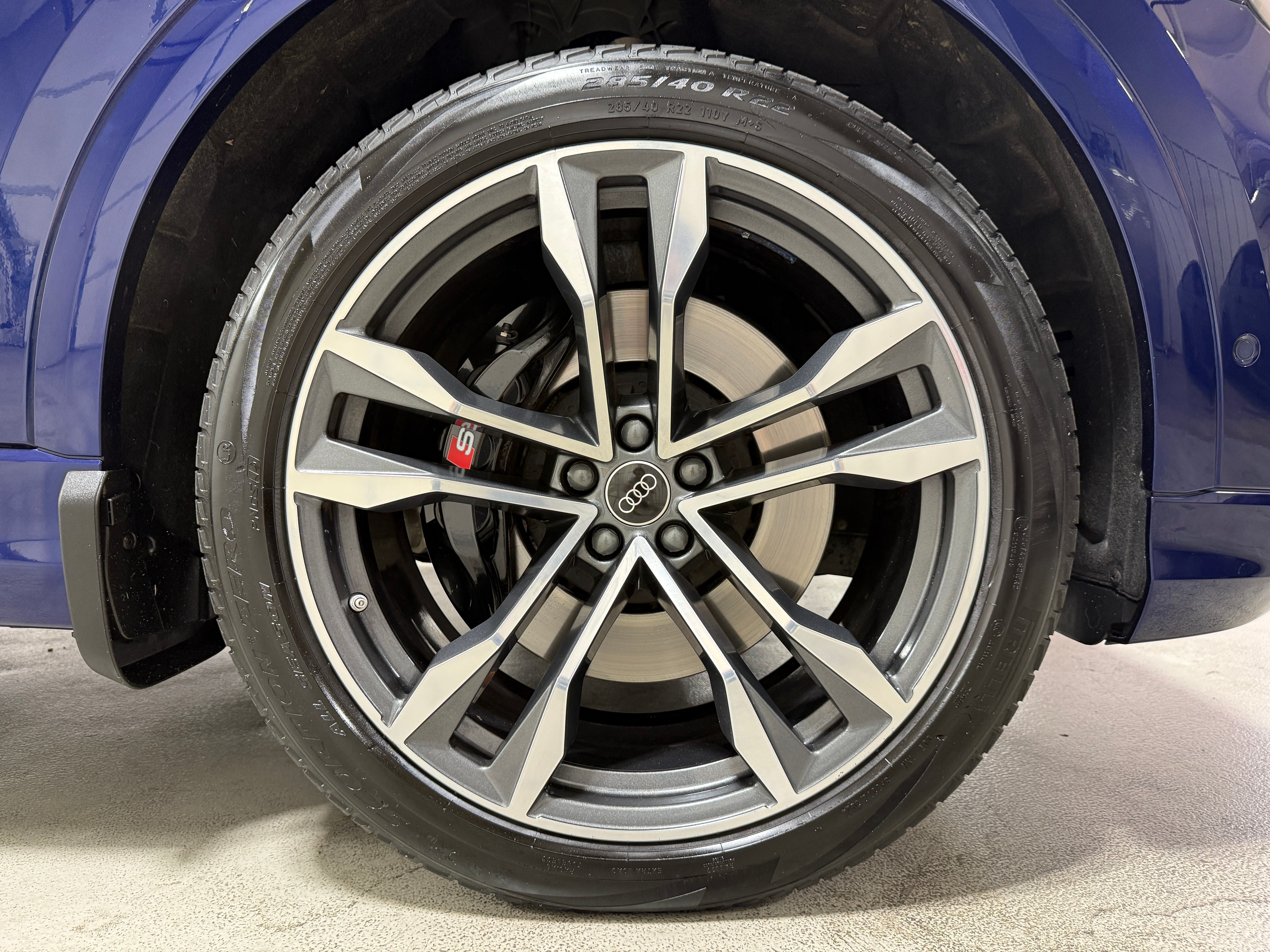 Used 2023 Audi SQ8 Prestige AWD/4WD image 14