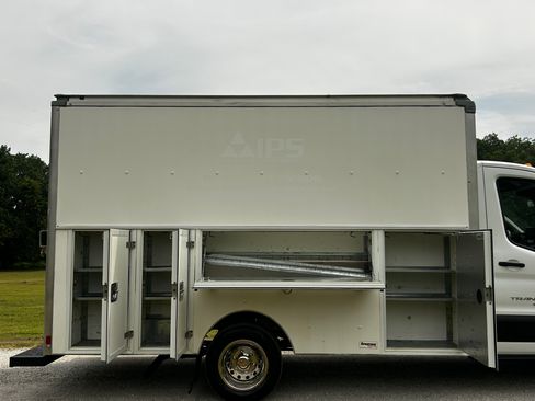 Used 2021 Ford Transit 350 DRW RWD image 11