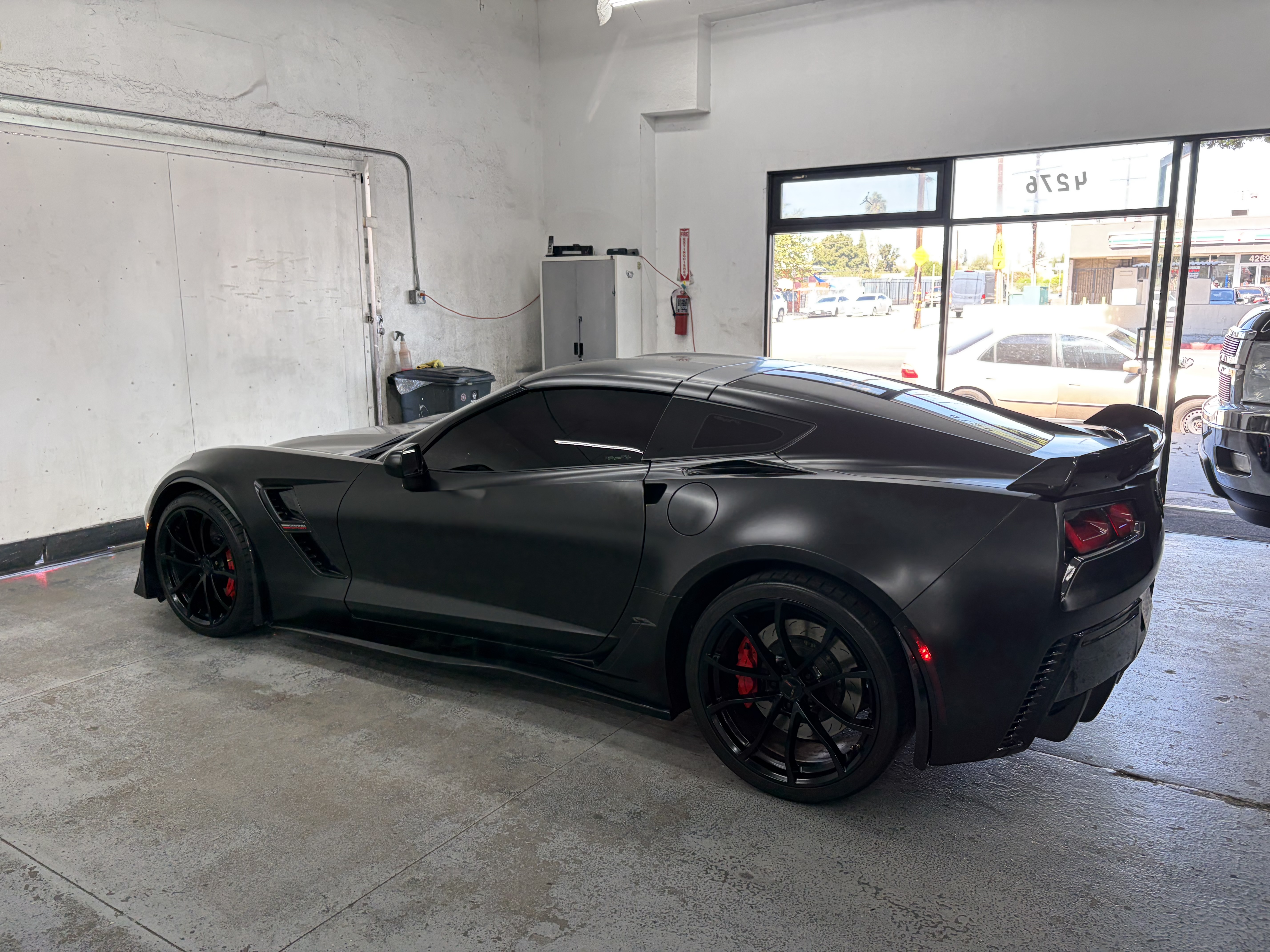 Used 2017 Chevrolet Corvette Grand Sport Coupe w/ 1LT RWD image 4