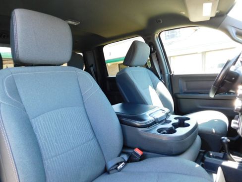 Used 2022 RAM 3500 4x4 Crew Cab Tradesman DRW image 21