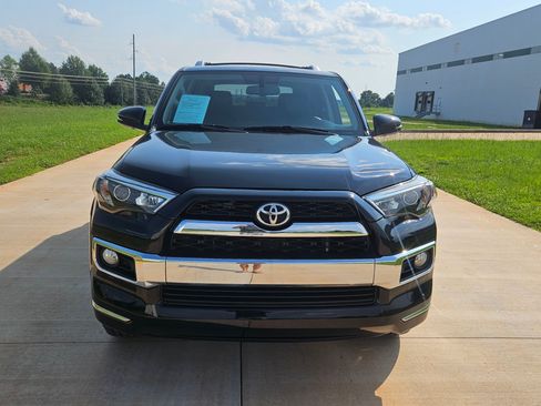 Used 2018 Toyota 4Runner 2WD image 7