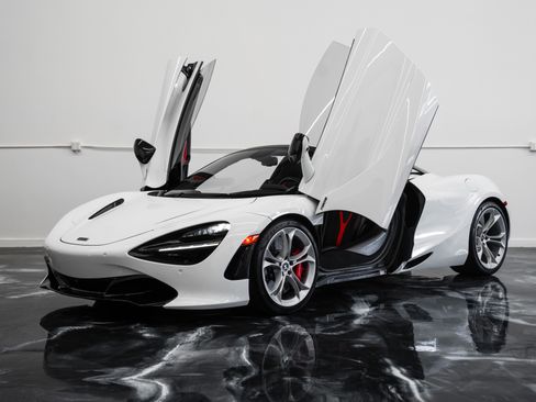 Used 2020 McLaren 720S Performance image 2