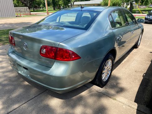 Used 2006 Buick Lucerne CX image 2