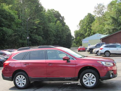 Used 2019 Subaru Outback 2.5i Premium AWD/4WD image 10