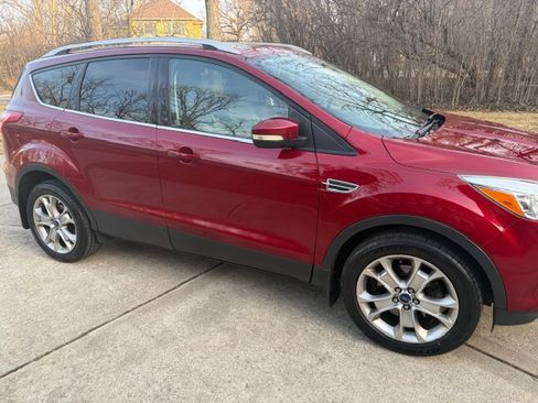 Used 2016 Ford Escape 4WD Titanium image 5