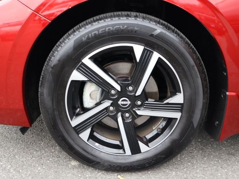 Used 2024 Nissan Sentra SV image 35