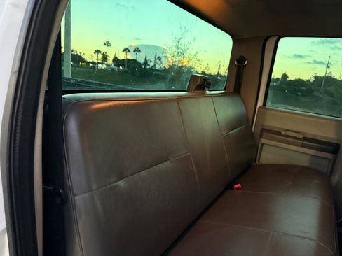 Used 2009 Ford F250 XL image 90