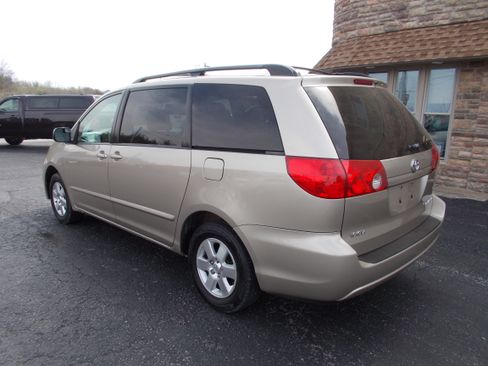 Used 2009 Toyota Sienna image 7