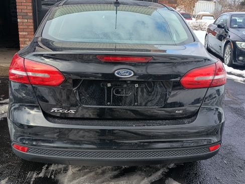 Used 2016 Ford Focus SE image 5