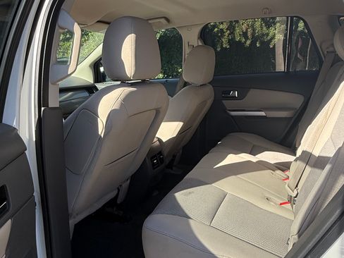Used 2013 Ford Edge SEL image 18
