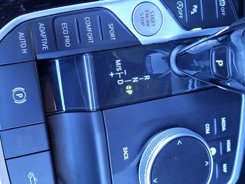 Used 2021 BMW Z4 M40i image 17