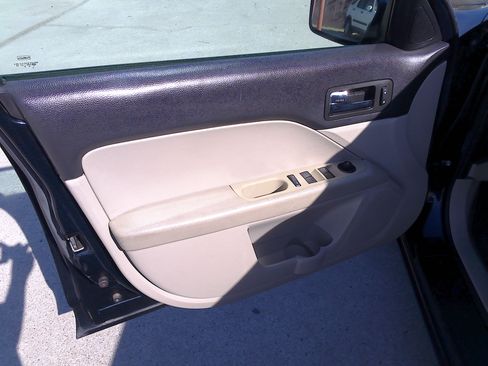 Used 2008 Ford Fusion SE image 9