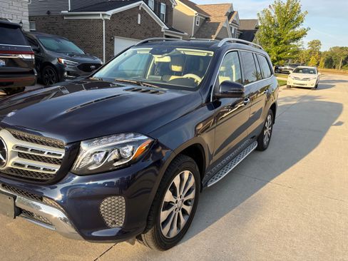Used 2017 Mercedes-Benz GLS 450 image 3