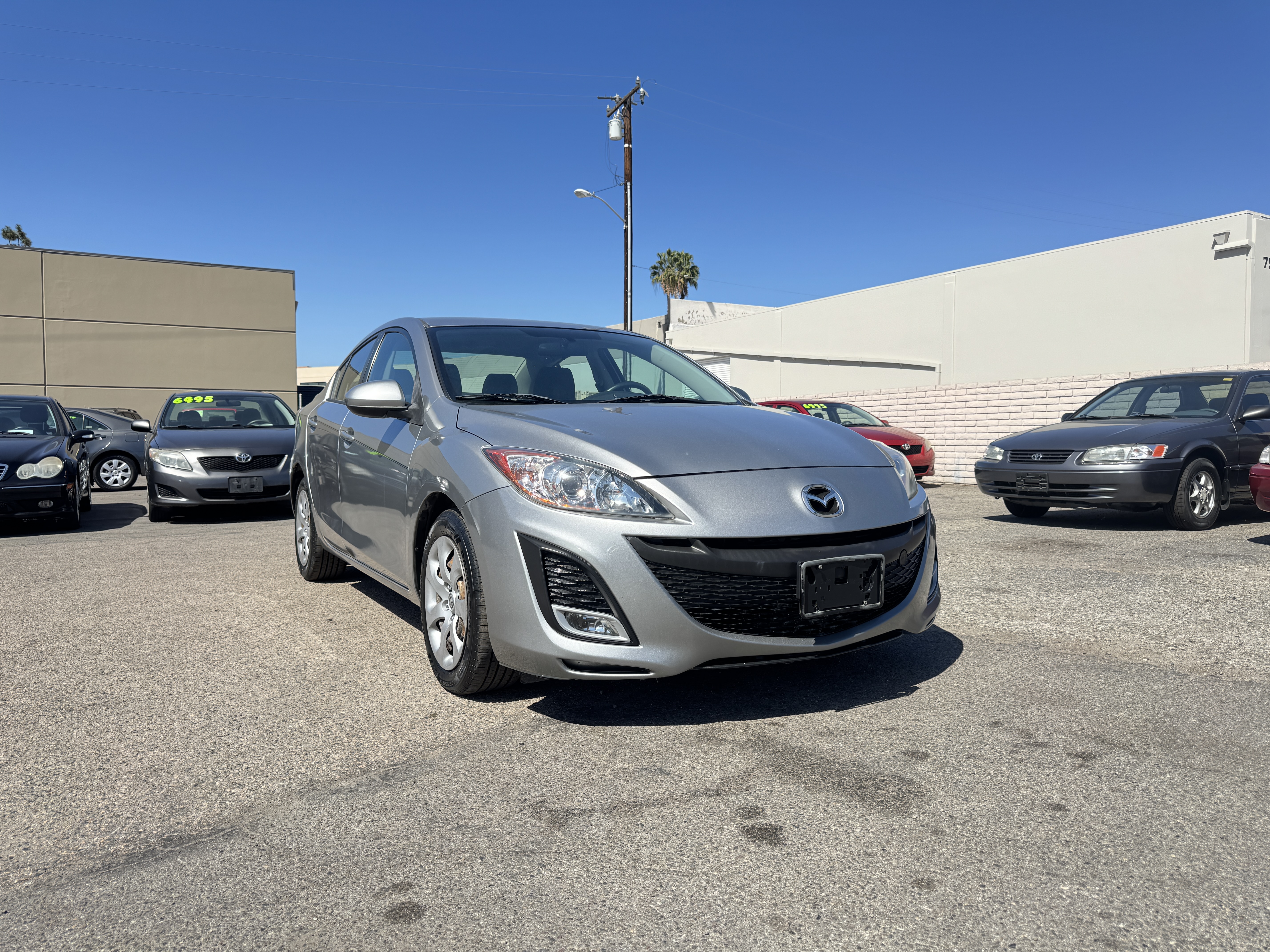 Used 2011 MAZDA MAZDA3 i Sport Sedan FWD image 12