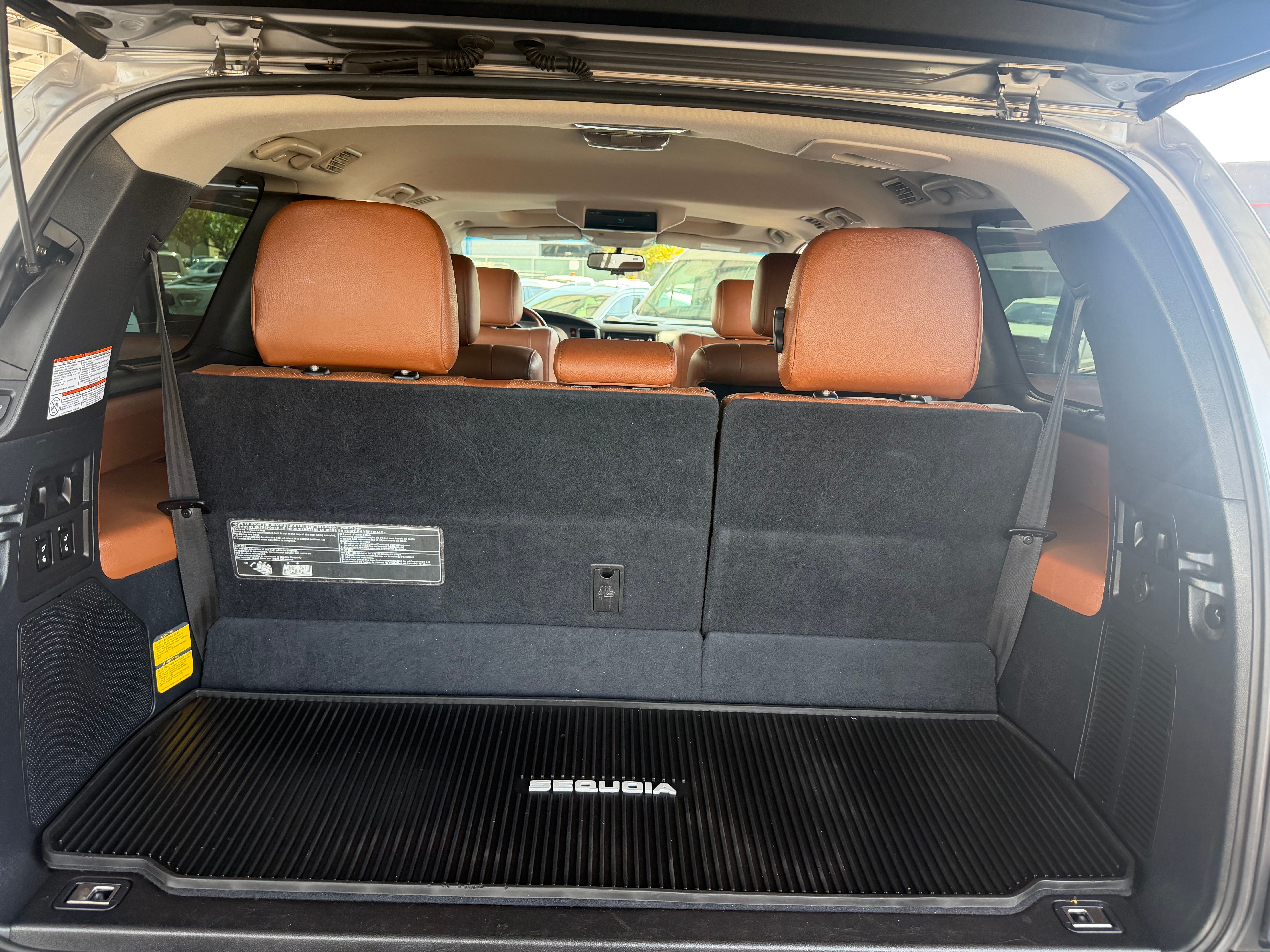 Used 2017 Toyota Sequoia Platinum AWD/4WD image 25