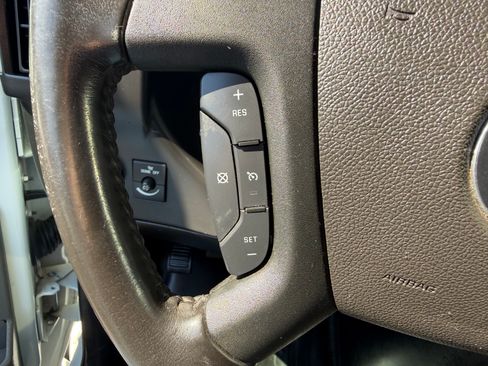 Used 2020 Chevrolet Express 3500 image 11