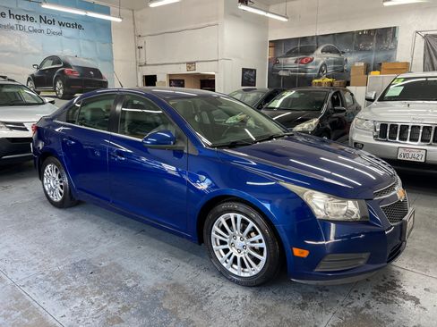 Used 2012 Chevrolet Cruze Eco image 7