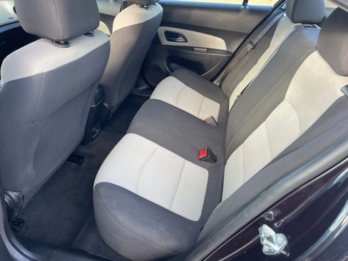 Used 2016 Chevrolet Cruze LS image 10