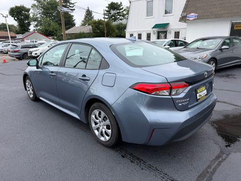 Used 2026 Toyota Corolla LE Sedan FWD image 30