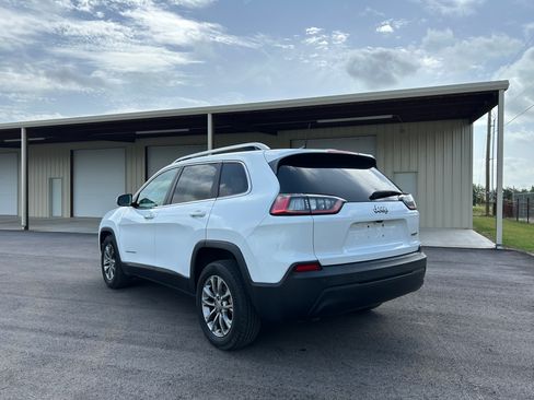 Used 2019 Jeep Cherokee FWD Latitude Plus image 3