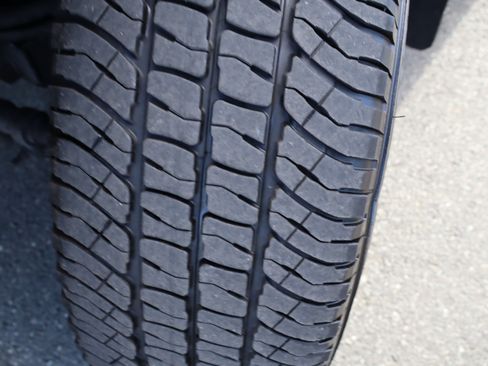 Used 2013 RAM 2500 SLT image 36