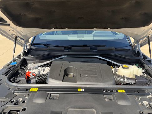 Used 2024 Land Rover Range Rover Sport Dynamic SE image 46