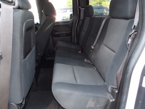 Used 2013 Chevrolet Silverado 1500 LT Z71 image 8