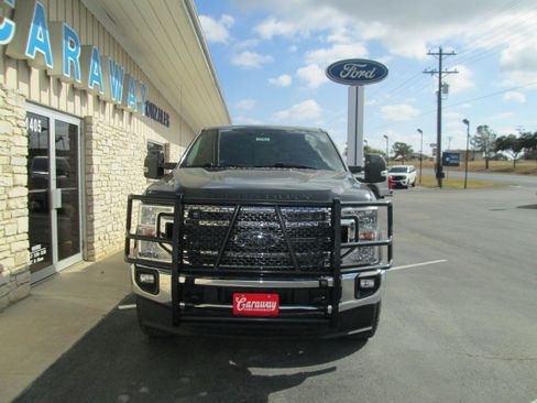 Used 2021 Ford F250 Lariat image 10