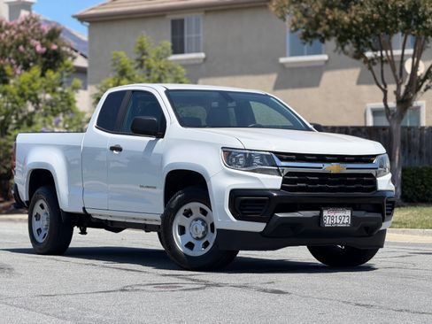 Used 2021 Chevrolet Colorado 2WD Extended Cab W/T image 4
