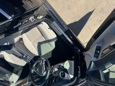 Used 2014 Mercedes-Benz C 250 Sport image 11