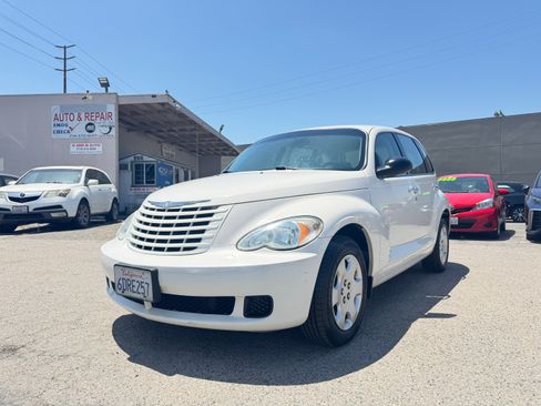 Used 2008 Chrysler PT Cruiser UNAVAIL FWD image 2