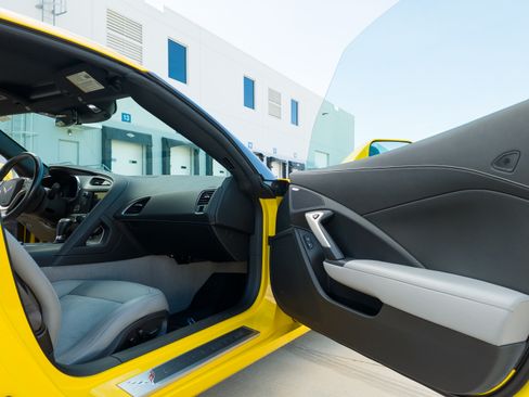 Used 2014 Chevrolet Corvette 2LT image 25
