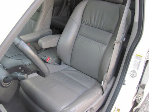 Used 2011 Honda CR-V 2WD EX-L image 18