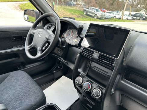 Used 2006 Honda CR-V LX image 13