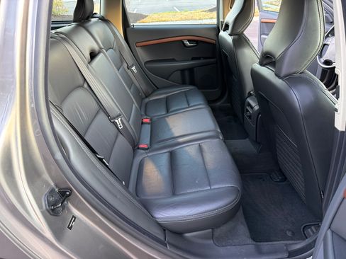 Used 2009 Volvo XC70 3.2 AWD image 35